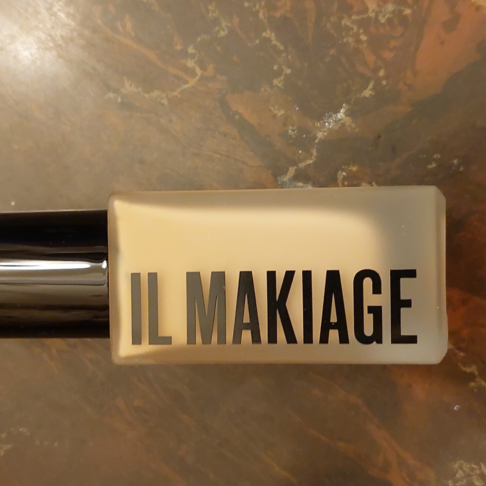 IL makiage foundation